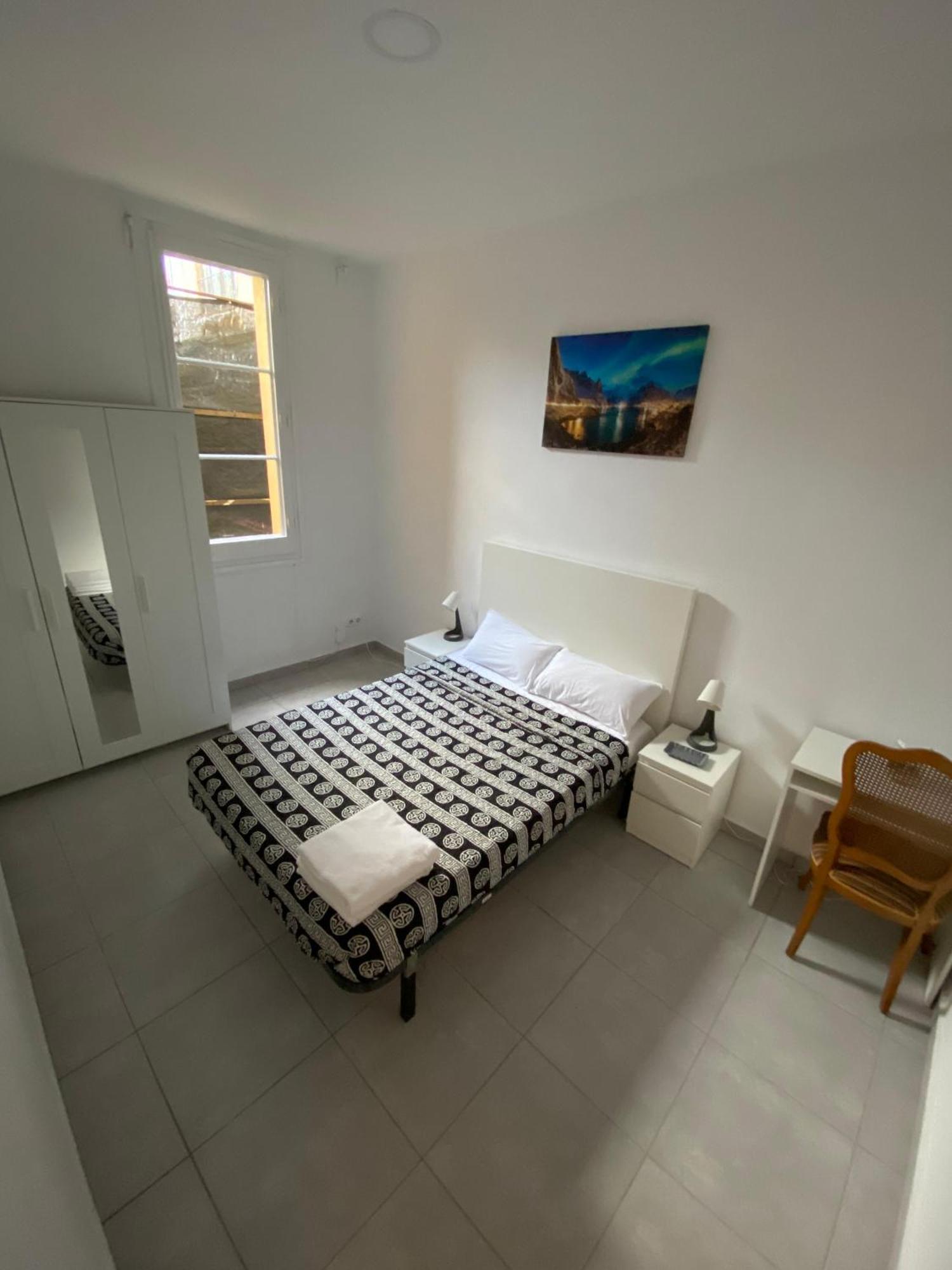 Habitacion Para Tu Estadia Corta En Bcn Lägenhet Barcelona Exteriör bild