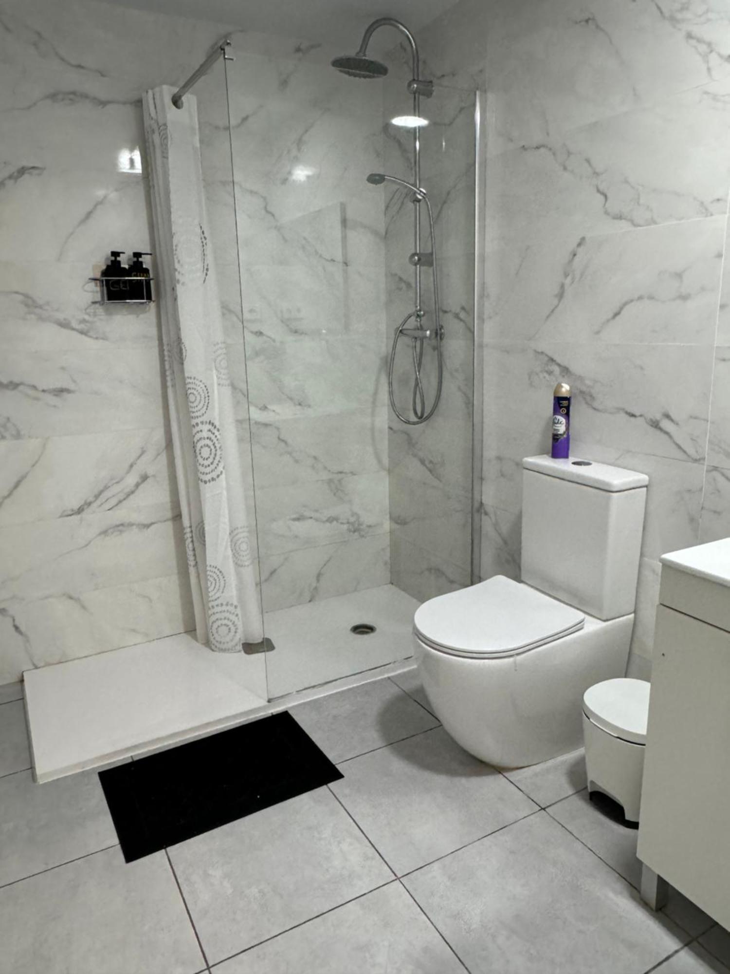 Habitacion Para Tu Estadia Corta En Bcn Lägenhet Barcelona Exteriör bild
